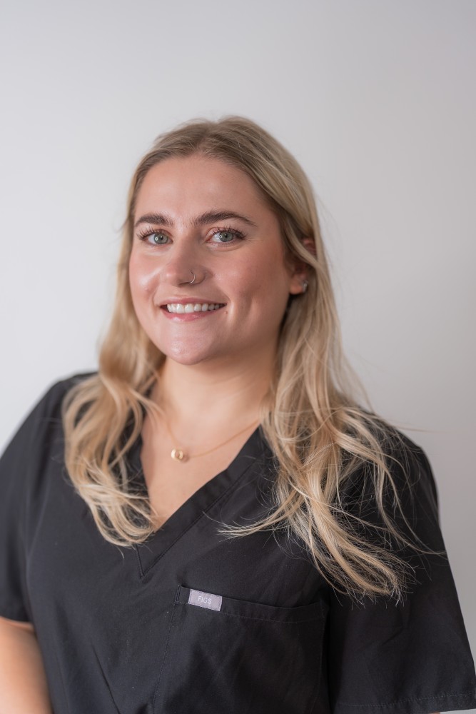 Liv Simpson – Dental Hygienist Birmingham Liv Simpson - Dental Hygienist Birmingham